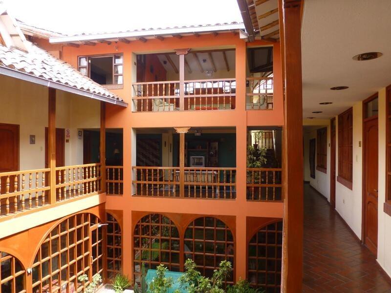 Amerindia Cusco Luaran gambar