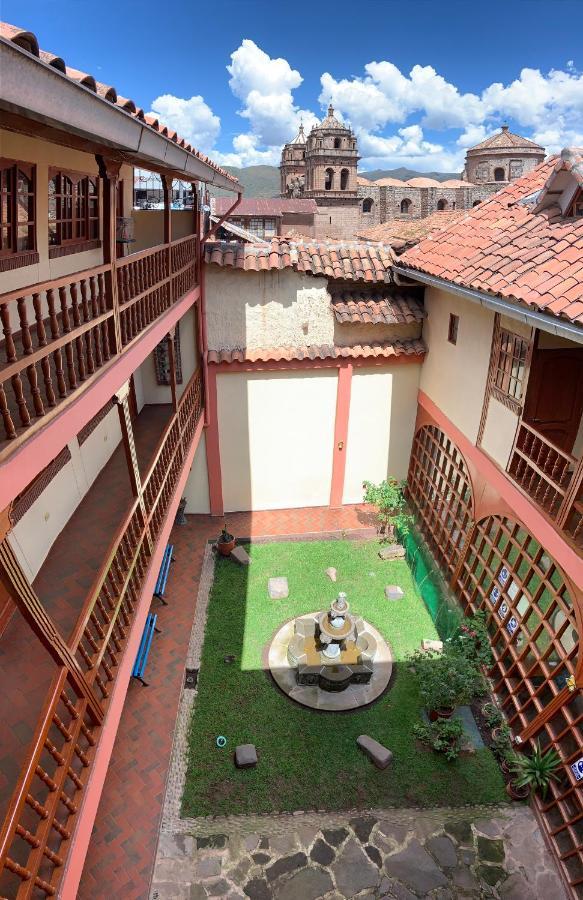 Amerindia Cusco Luaran gambar