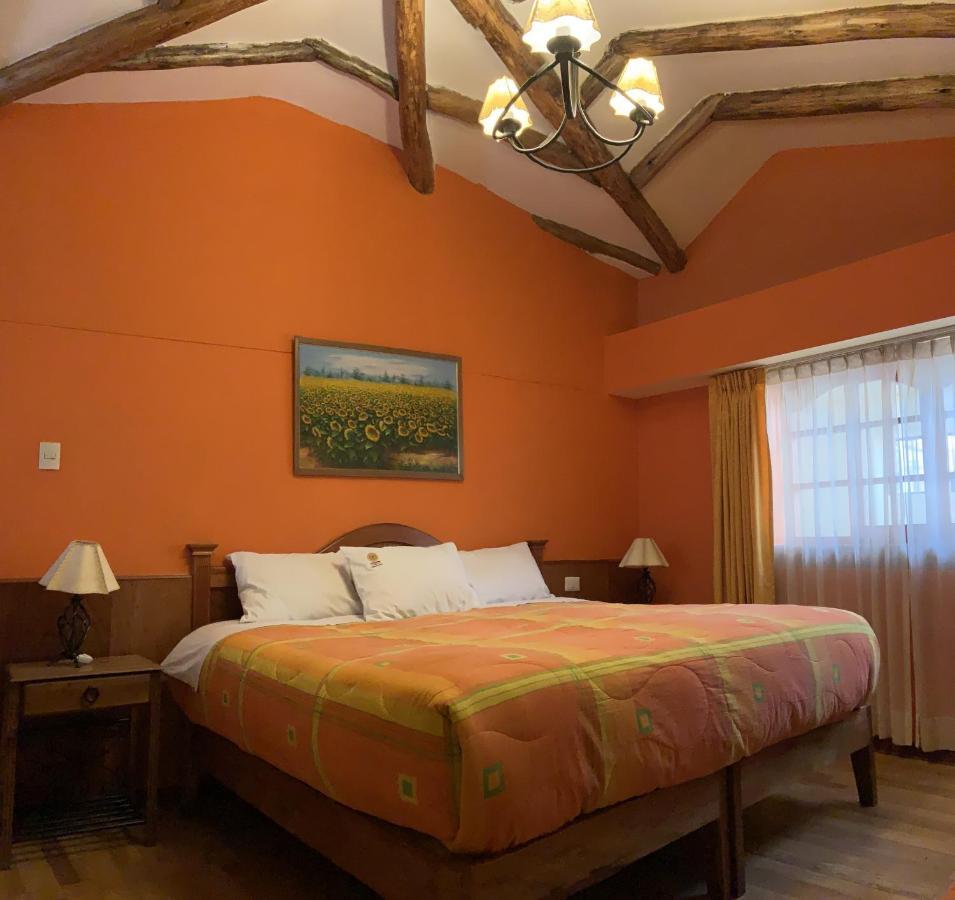 Amerindia Cusco Luaran gambar