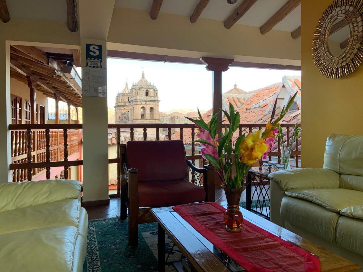 Amerindia Cusco Luaran gambar